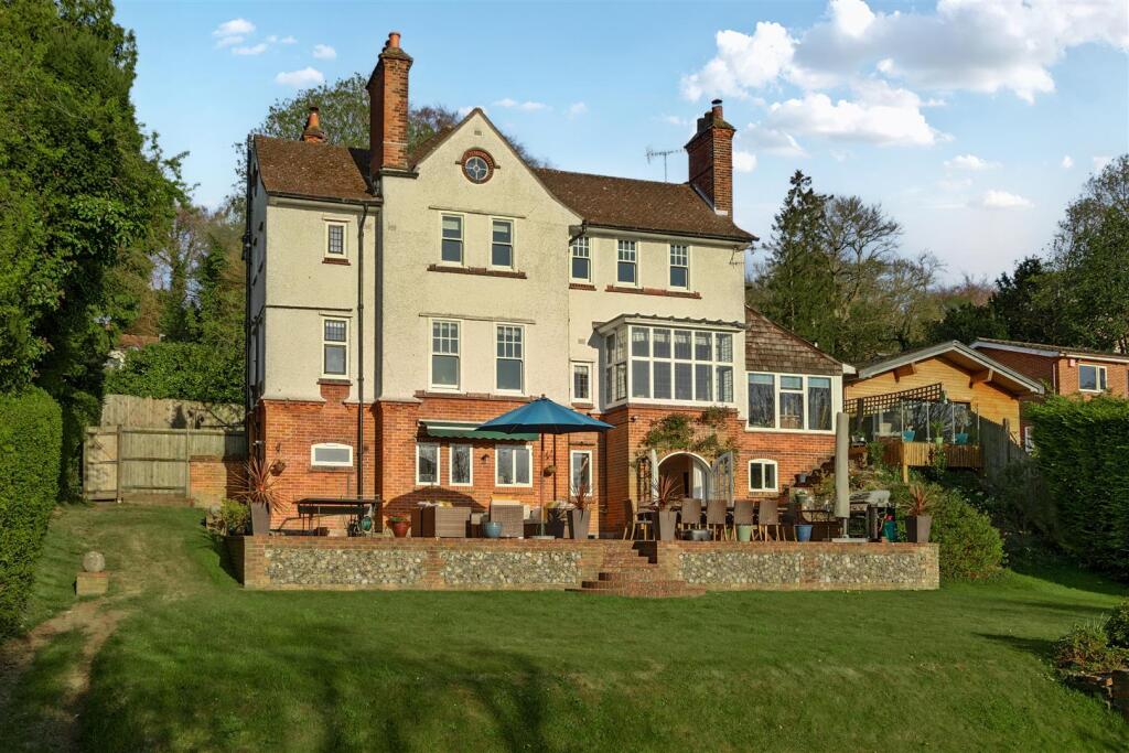 Main image of property: Hazelwood Lane, Chipstead