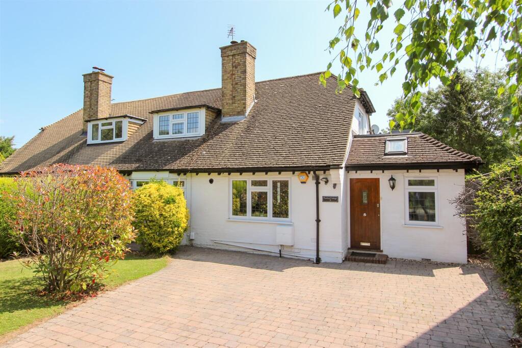 Main image of property: High Road, Chipstead