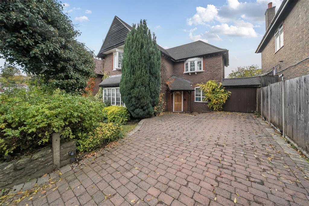 Main image of property: Woodstock Road, Coulsdon