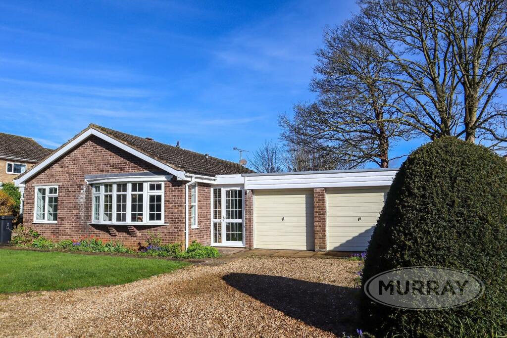 3 bedroom detached bungalow for sale in Poplar Close, Uppingham
