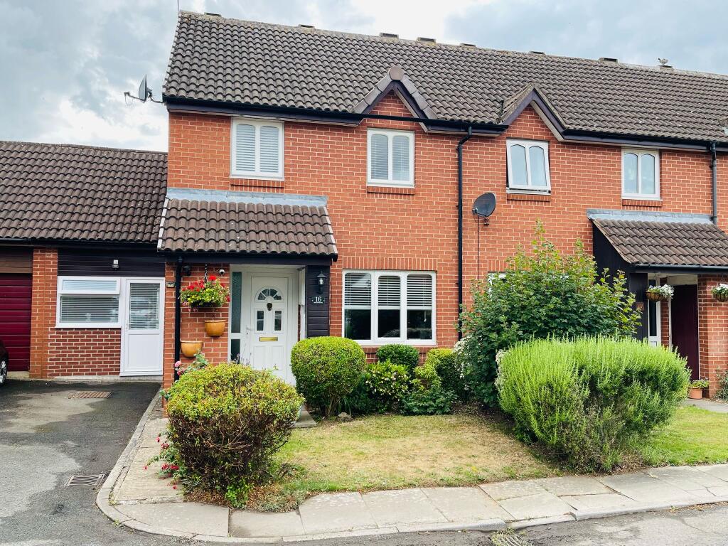 Main image of property: Broomy Bank, Kenilworth