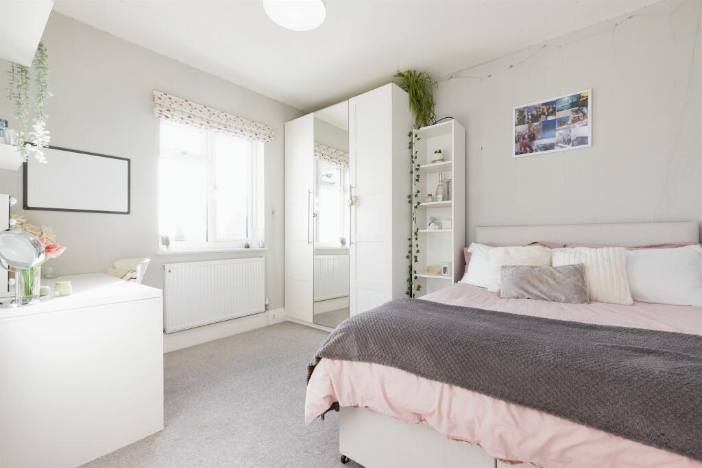 Additional property image - Glasshouse Lane, Kenilworth
