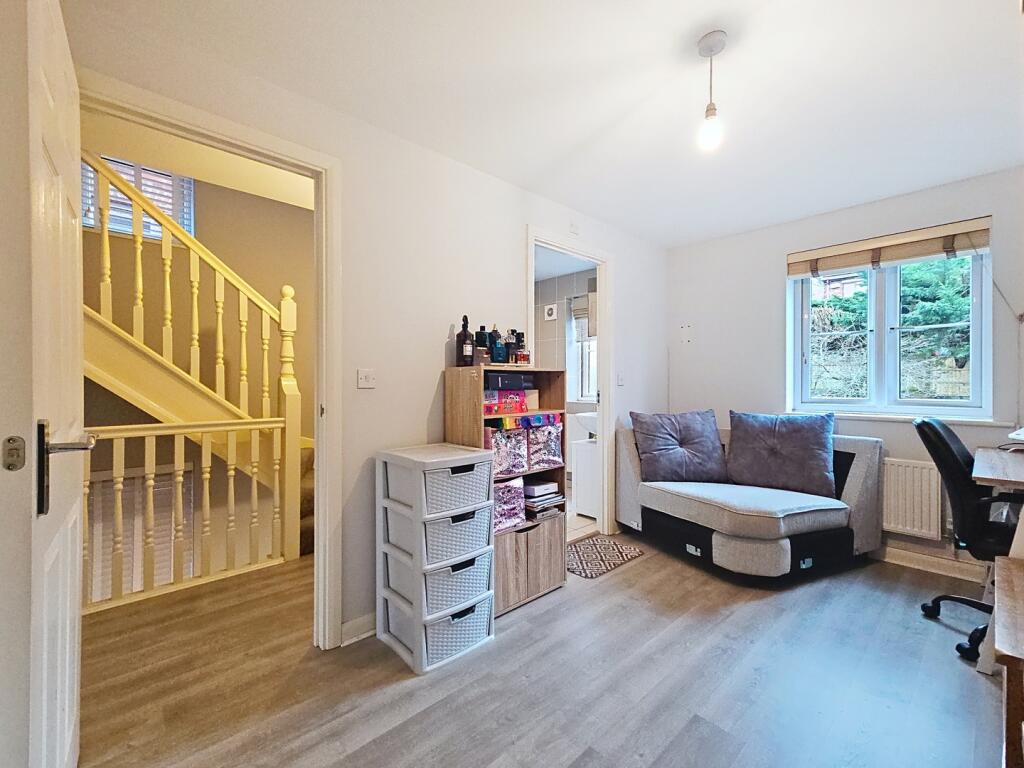 Additional property image - Dalehouse Lane, Kenilworth