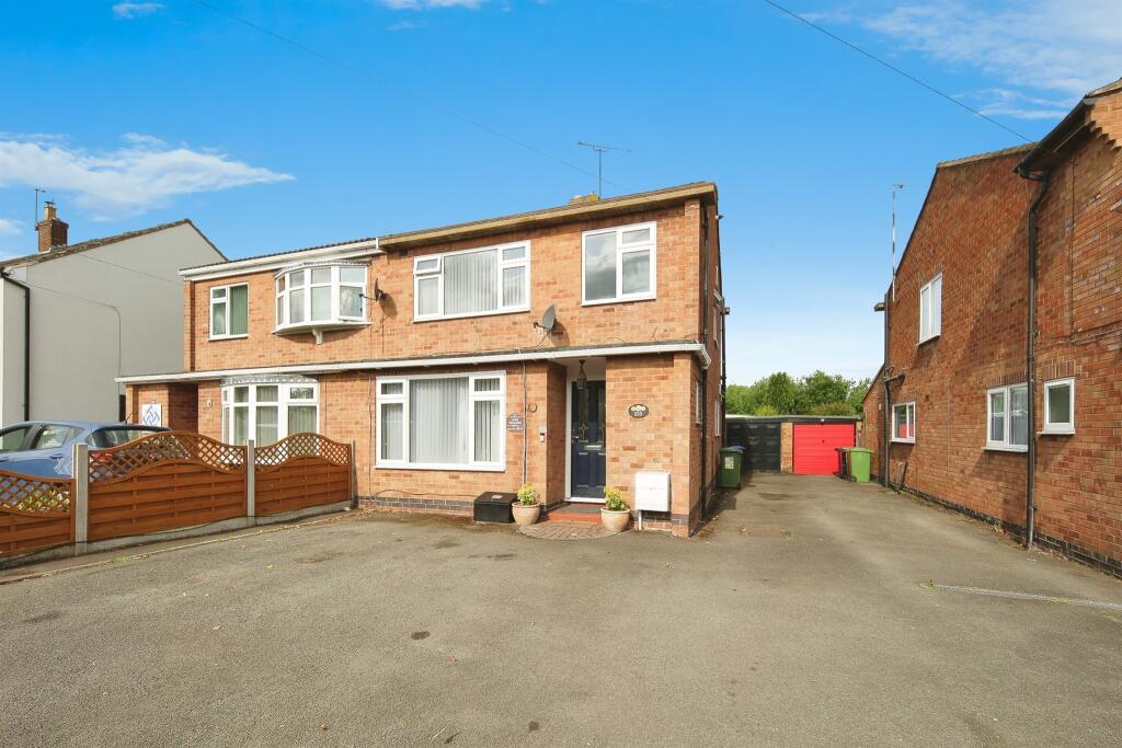 Main image of property: Farmer Ward Road, Kenilworth