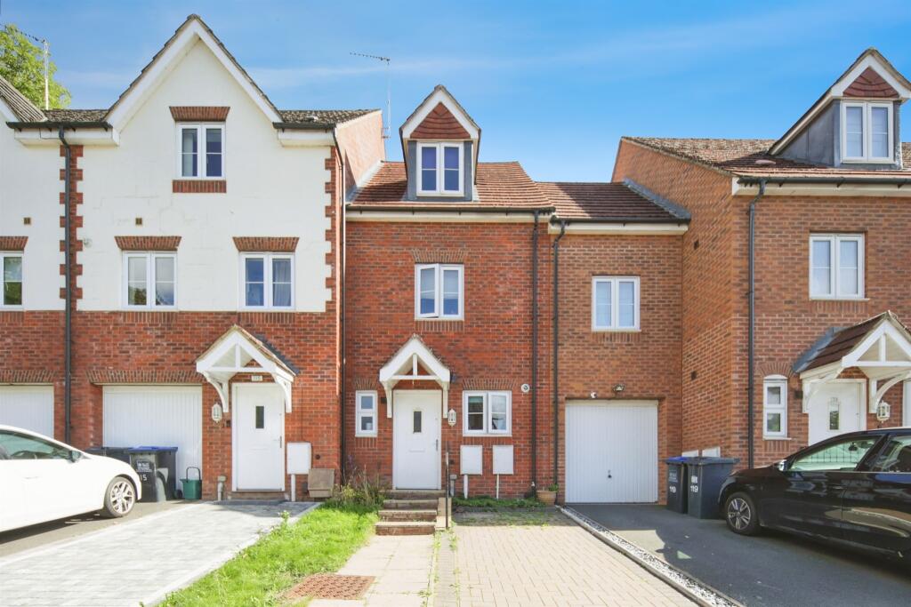 Main image of property: Common Lane, Kenilworth