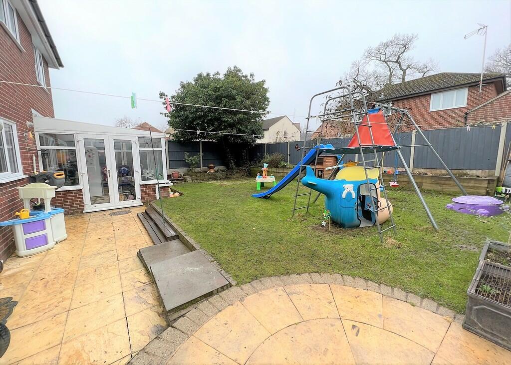 4 bedroom detached house for sale in Acorn Road, North Walsham, NR28