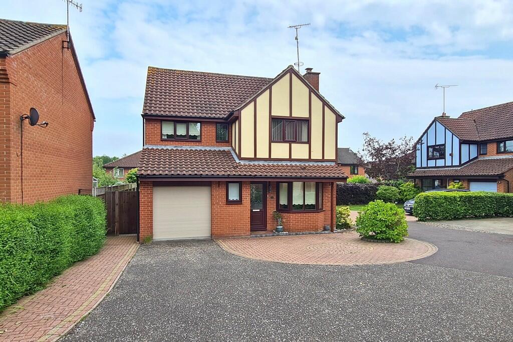 4 bedroom detached house for sale in bs Close, North Walsham, NR28