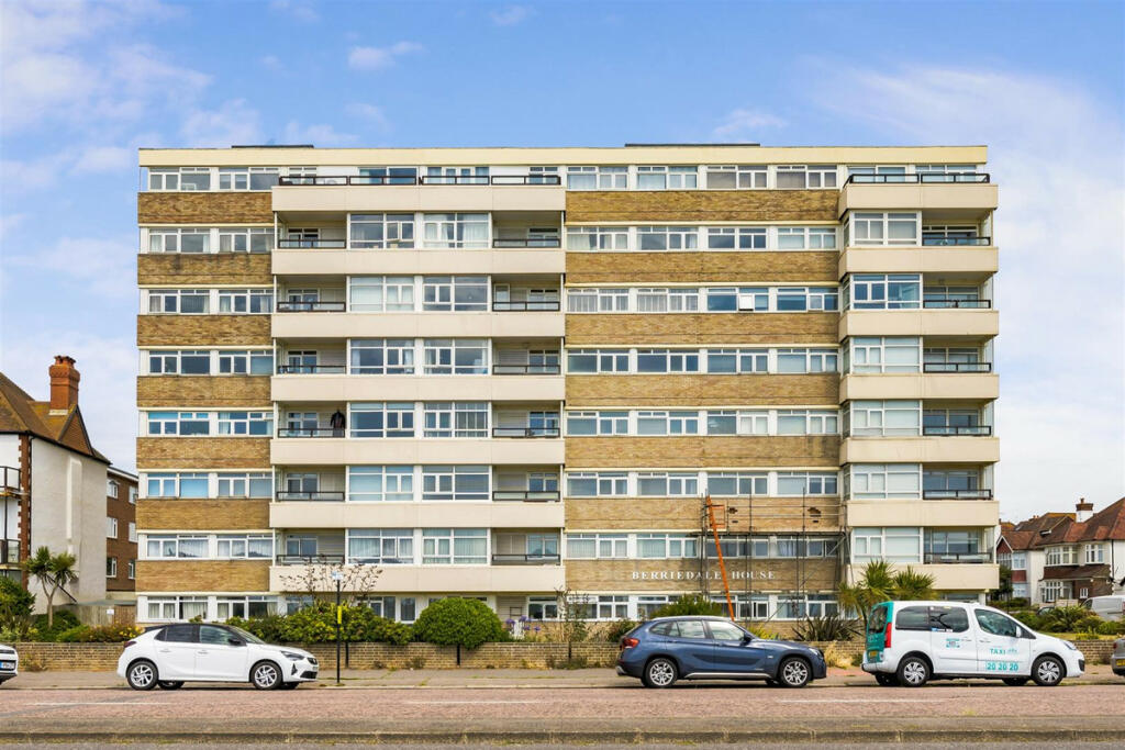 2 bedroom apartment for sale in Berriedale House, Hove, BN3 4, BN3