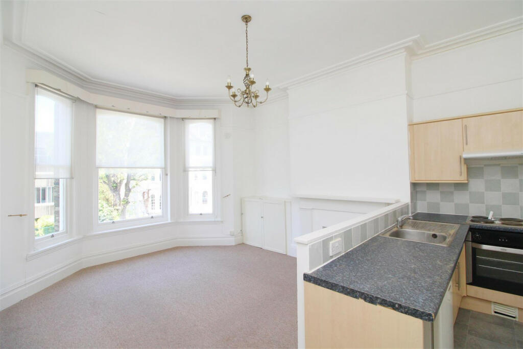 1 bedroom apartment for sale in Tisbury Road, Hove, BN3
