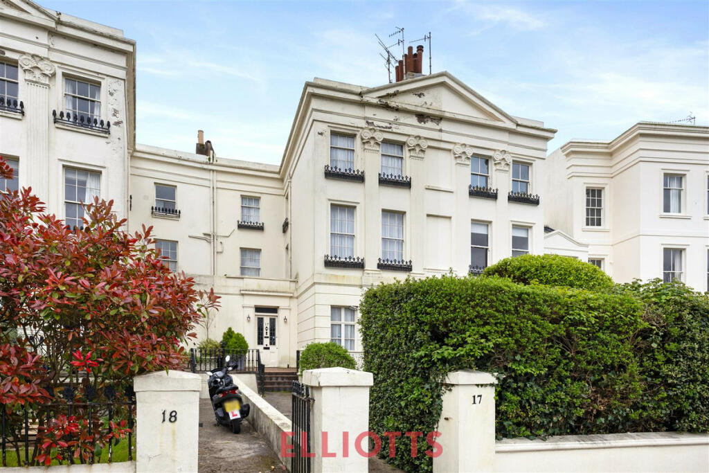 6 bedroom terraced house for sale in Montpelier Crescent, Brighton, BN1