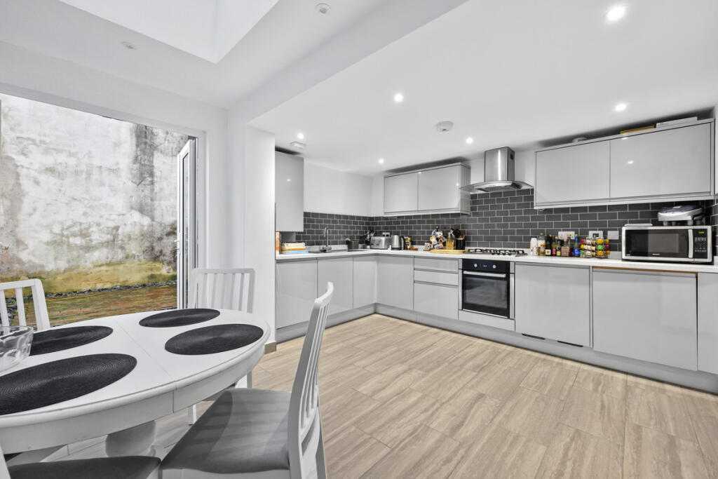 Additional property image - Victoria Street, Brighton