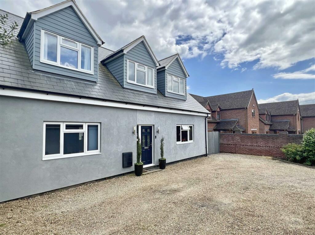 Additional property image - London Road, Black Notley