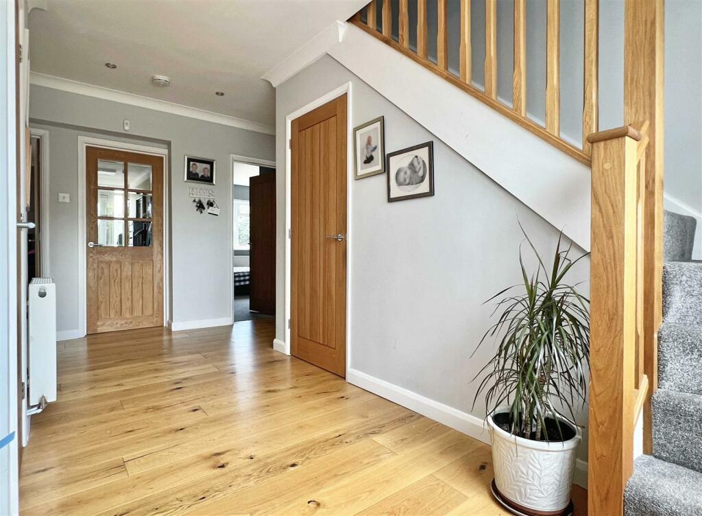 Additional property image - London Road, Black Notley