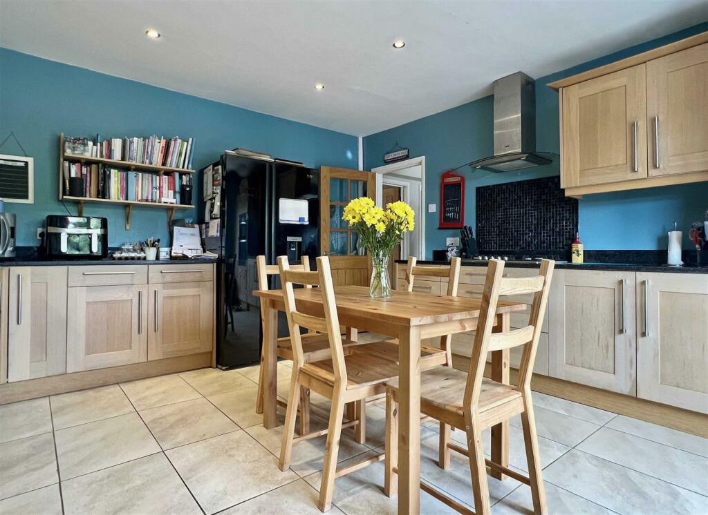 Additional property image - London Road, Black Notley