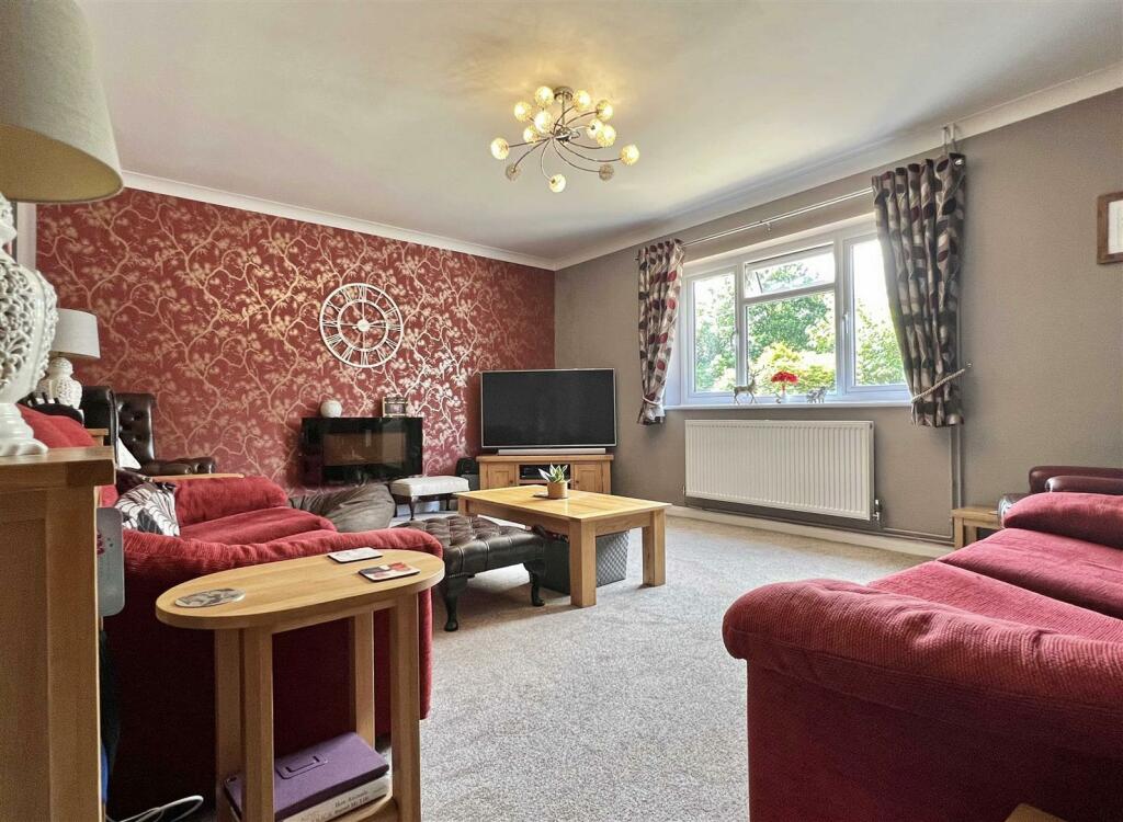 Additional property image - London Road, Black Notley