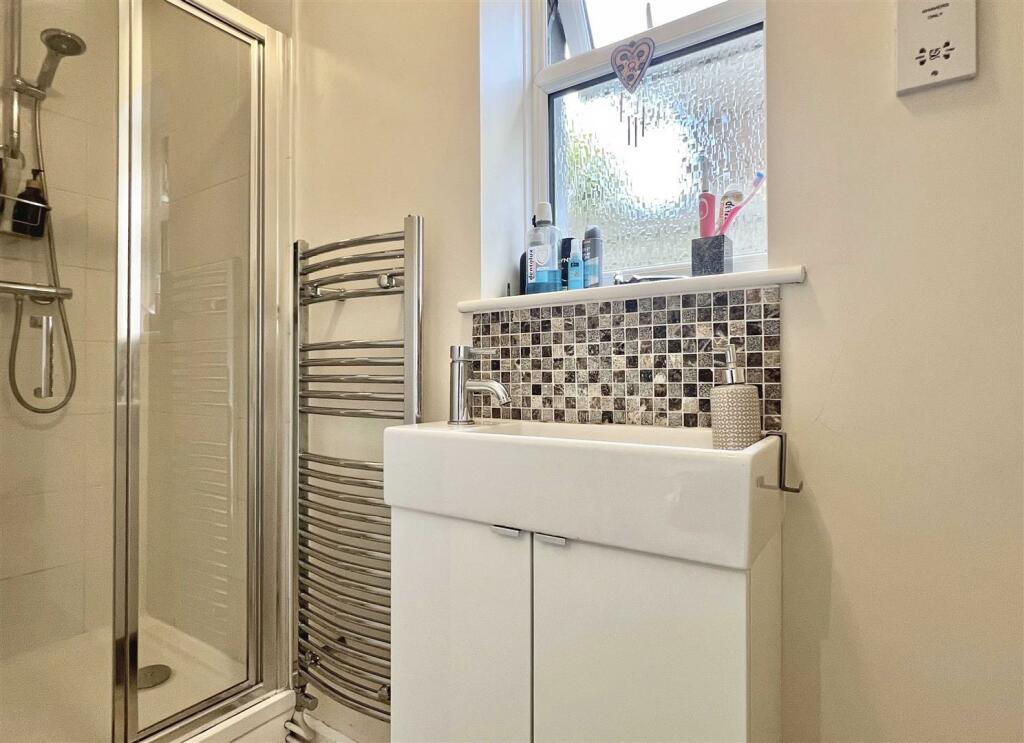 Additional property image - London Road, Black Notley