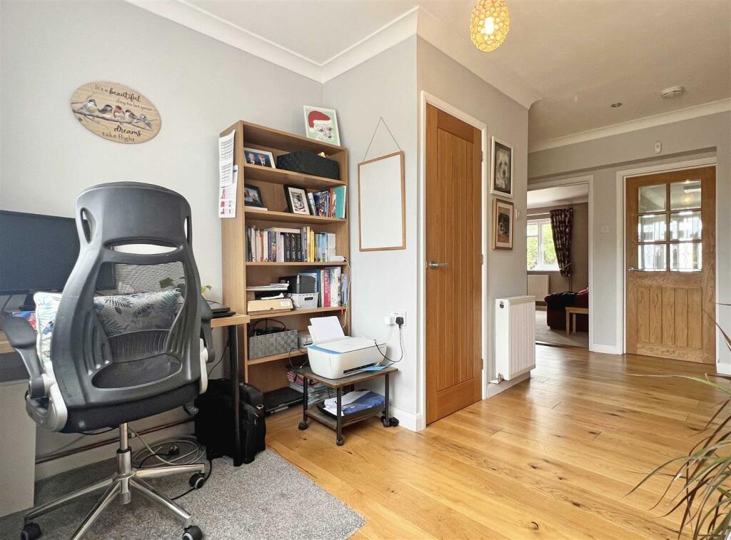 Additional property image - London Road, Black Notley
