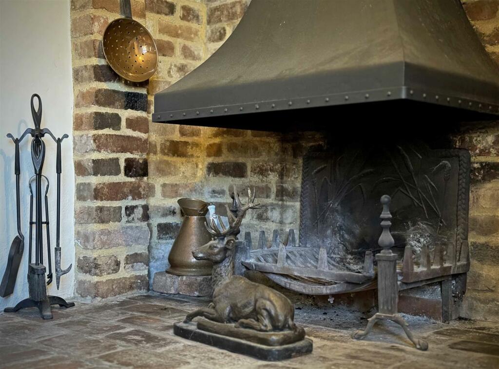Additional property image - Gransmore Green, Felsted, Dunmow