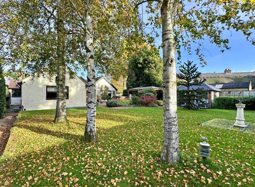 Additional property image - Gransmore Green, Felsted, Dunmow