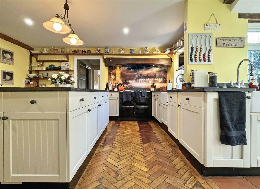 Additional property image - Gransmore Green, Felsted, Dunmow