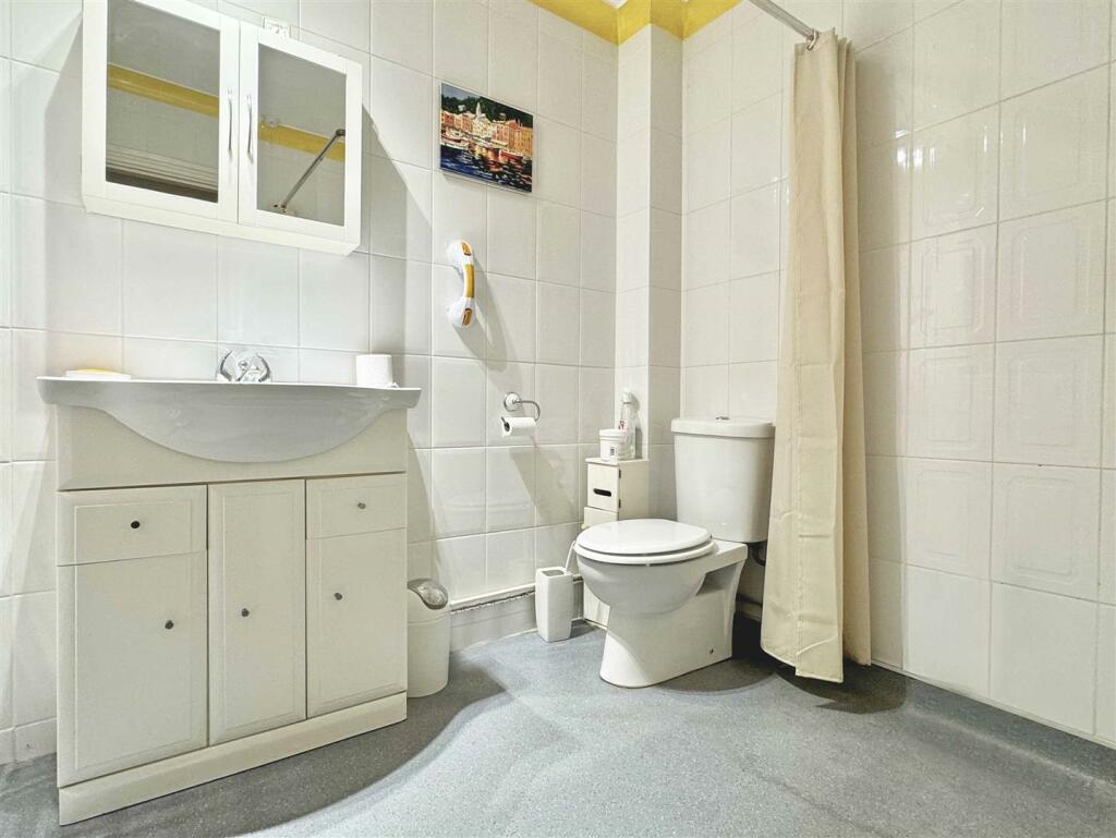 Additional property image - Gransmore Green, Felsted, Dunmow
