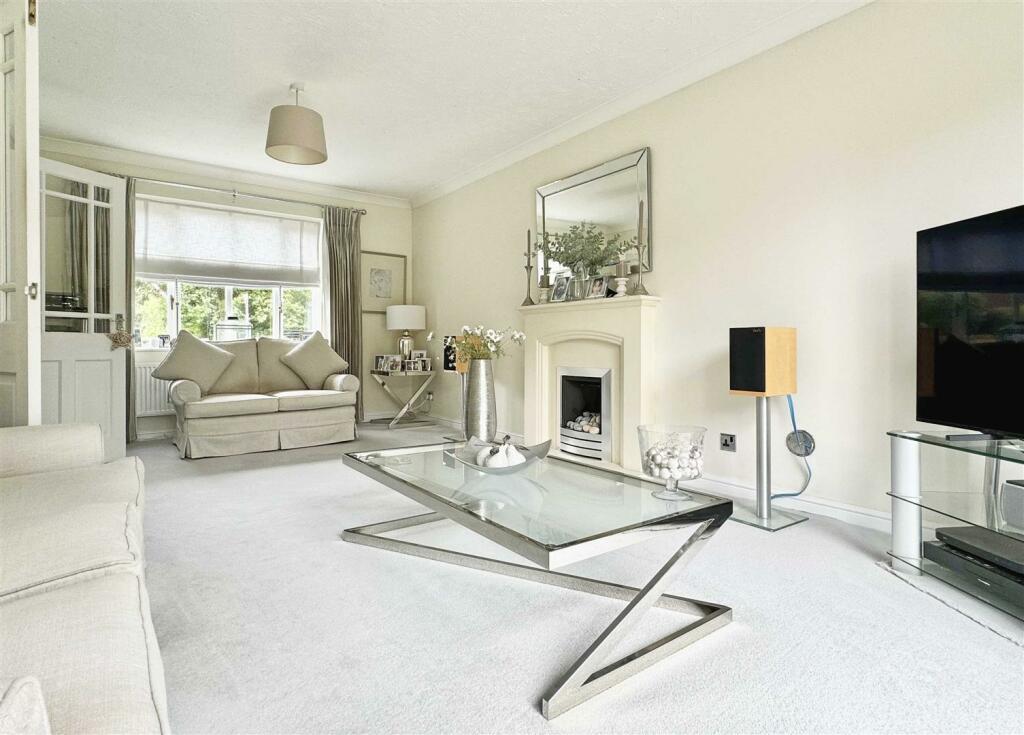 Additional property image - Hidcote Way, Great Notley, Braintree