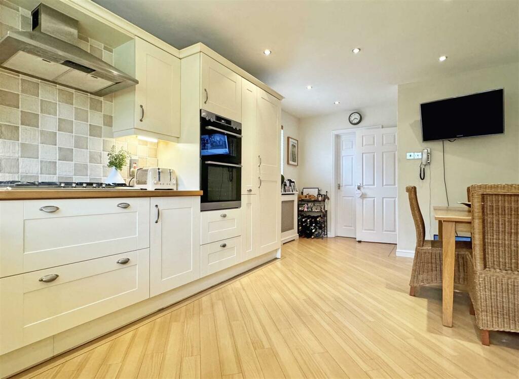 Additional property image - Hidcote Way, Great Notley, Braintree