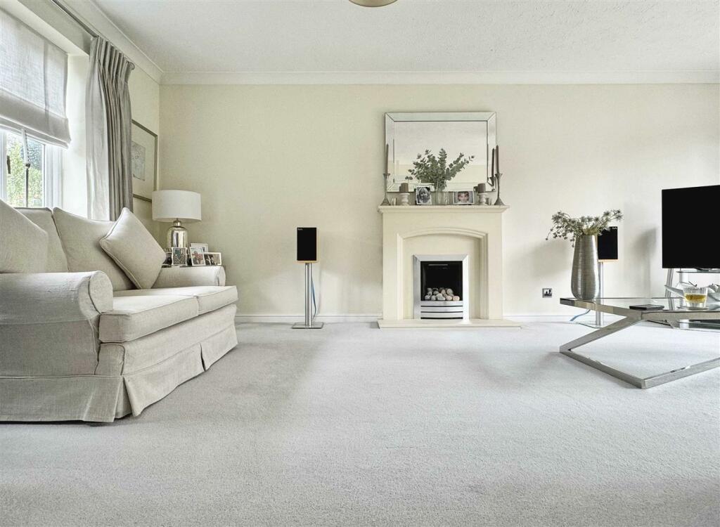 Additional property image - Hidcote Way, Great Notley, Braintree
