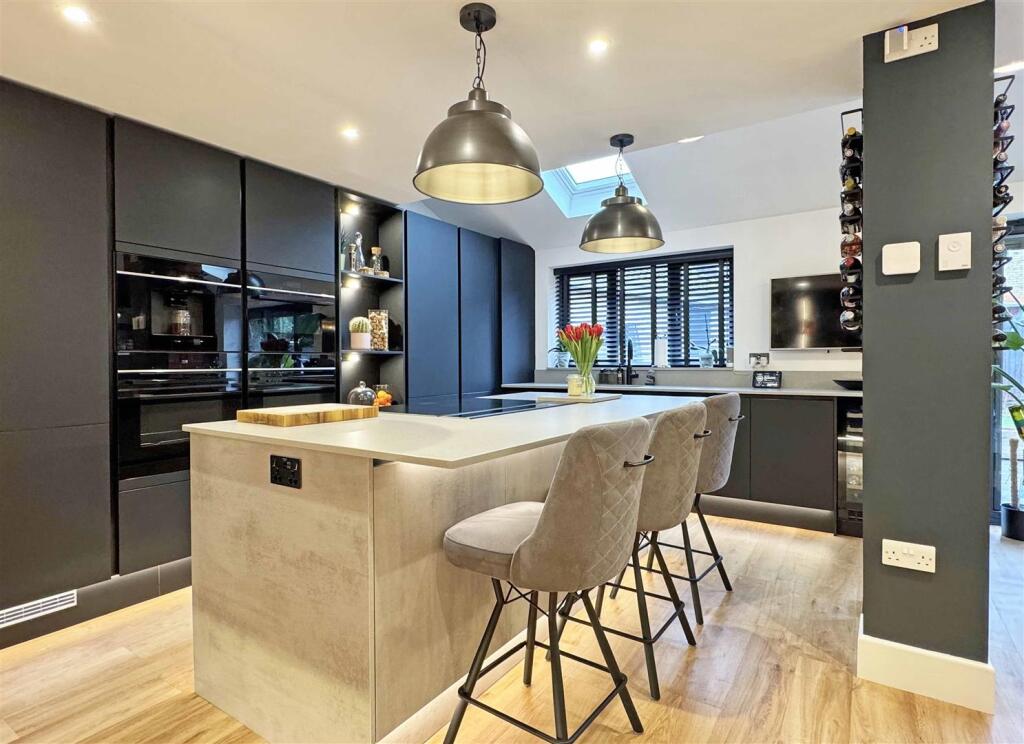 Additional property image - Grantham Avenue, Great Notley, Braintree