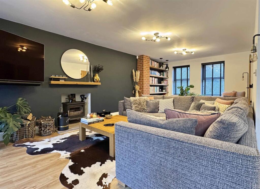 Additional property image - Grantham Avenue, Great Notley, Braintree