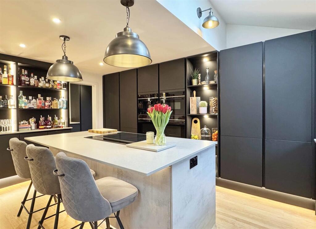 Additional property image - Grantham Avenue, Great Notley, Braintree