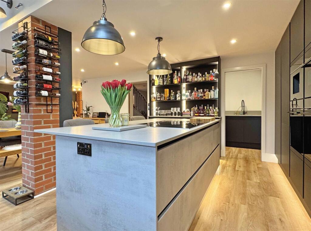 Additional property image - Grantham Avenue, Great Notley, Braintree