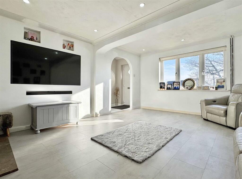 Additional property image - Beech Road, Rivenhall, Witham