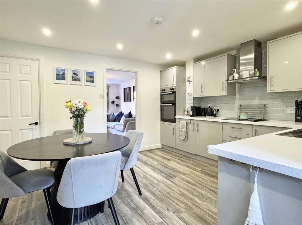 Additional property image - Dunoon Close, Braintree