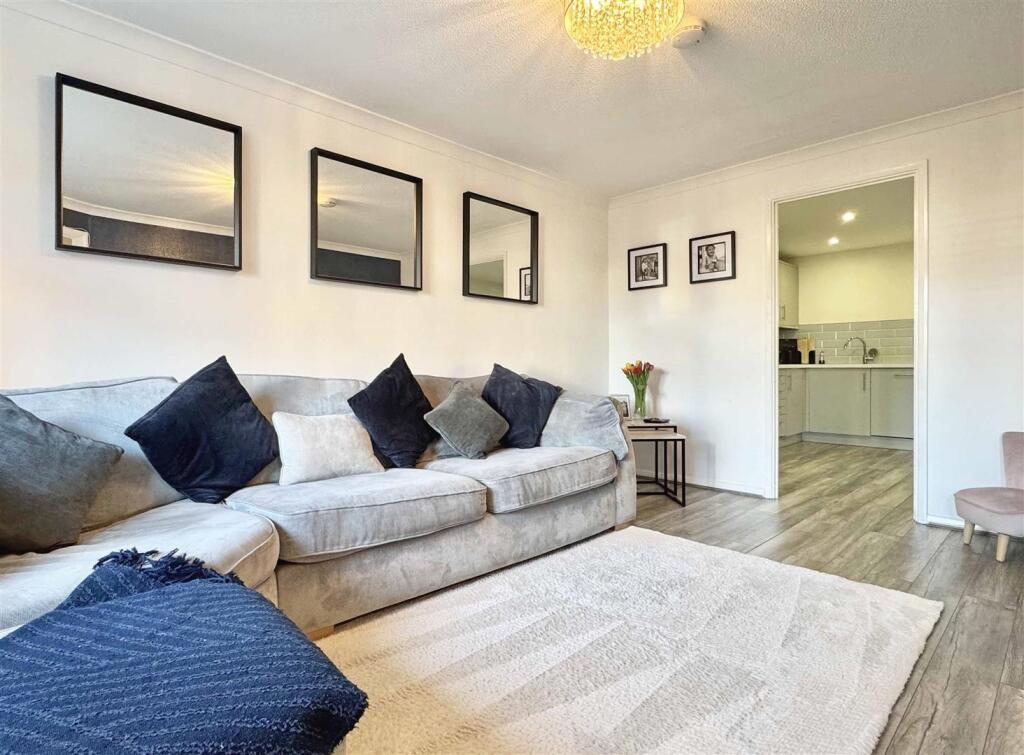 Additional property image - Dunoon Close, Braintree