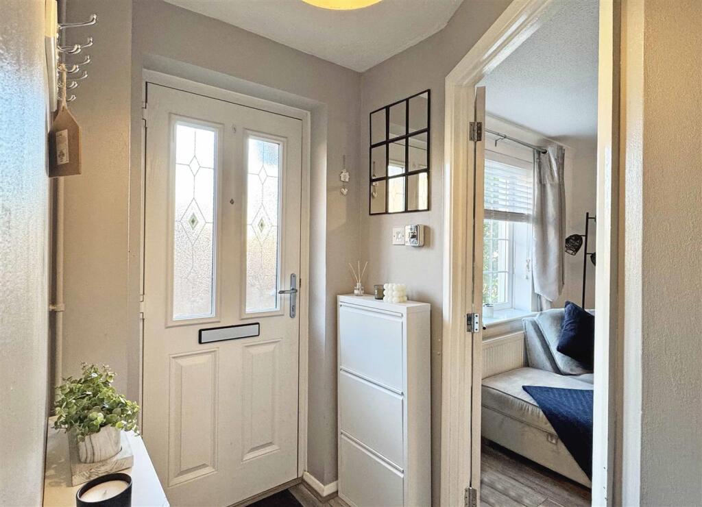 Additional property image - Dunoon Close, Braintree
