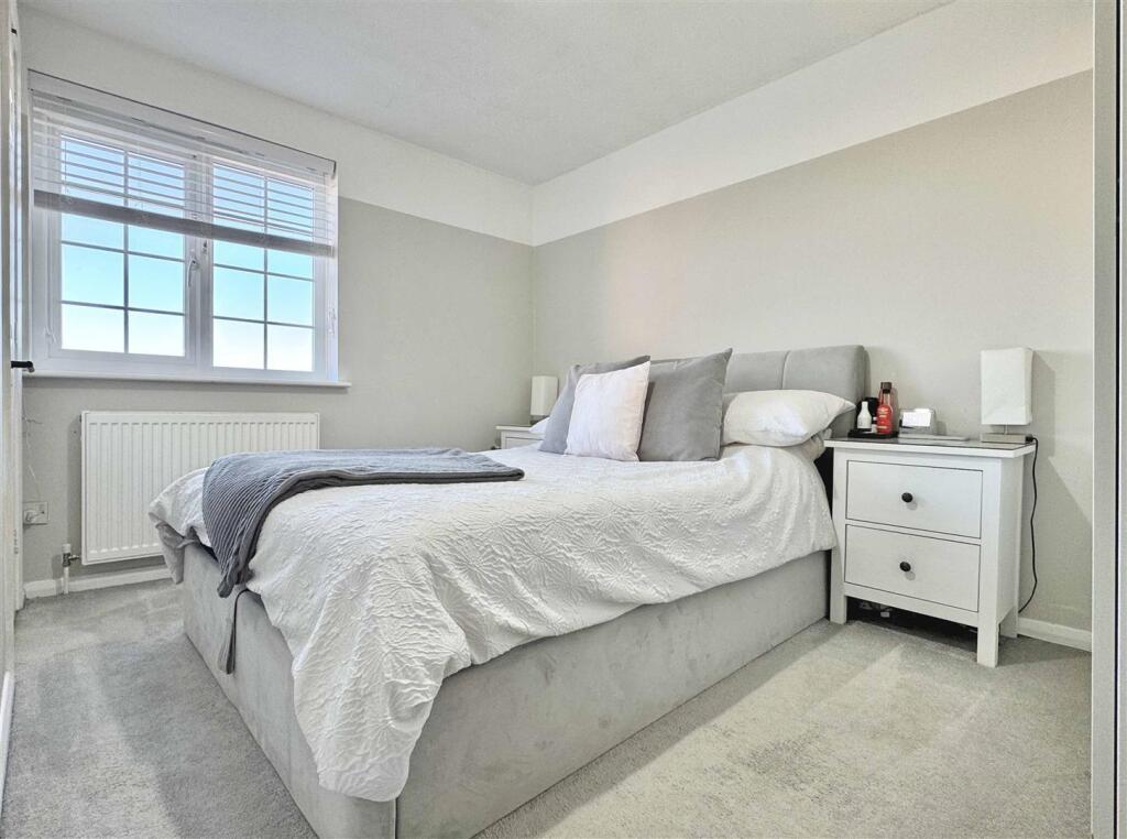 Additional property image - Dunoon Close, Braintree