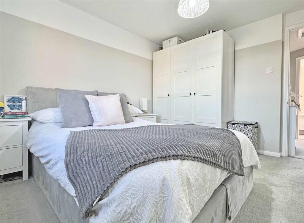 Additional property image - Dunoon Close, Braintree