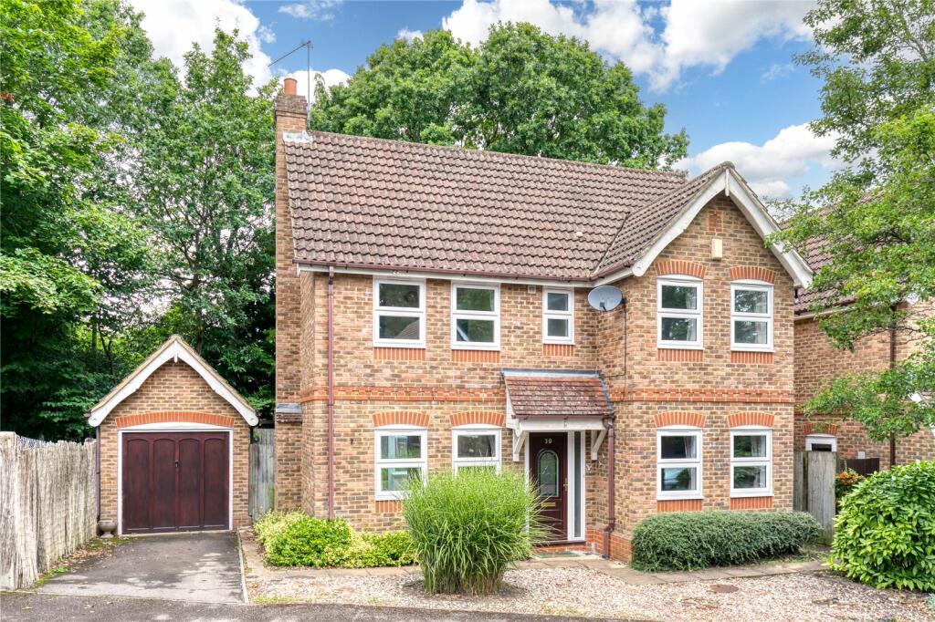 Fordwells Drive, The Warren, Bracknell, Berkshire, RG12
