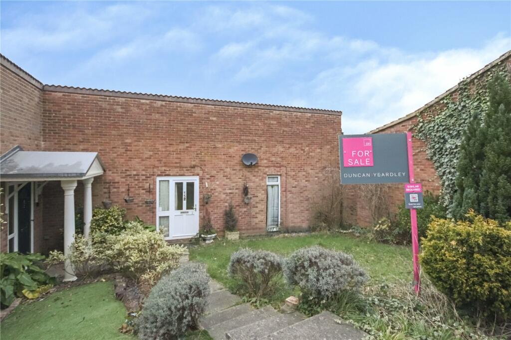 1 bedroom bungalow for sale in Juniper, Bracknell, Berkshire, RG12