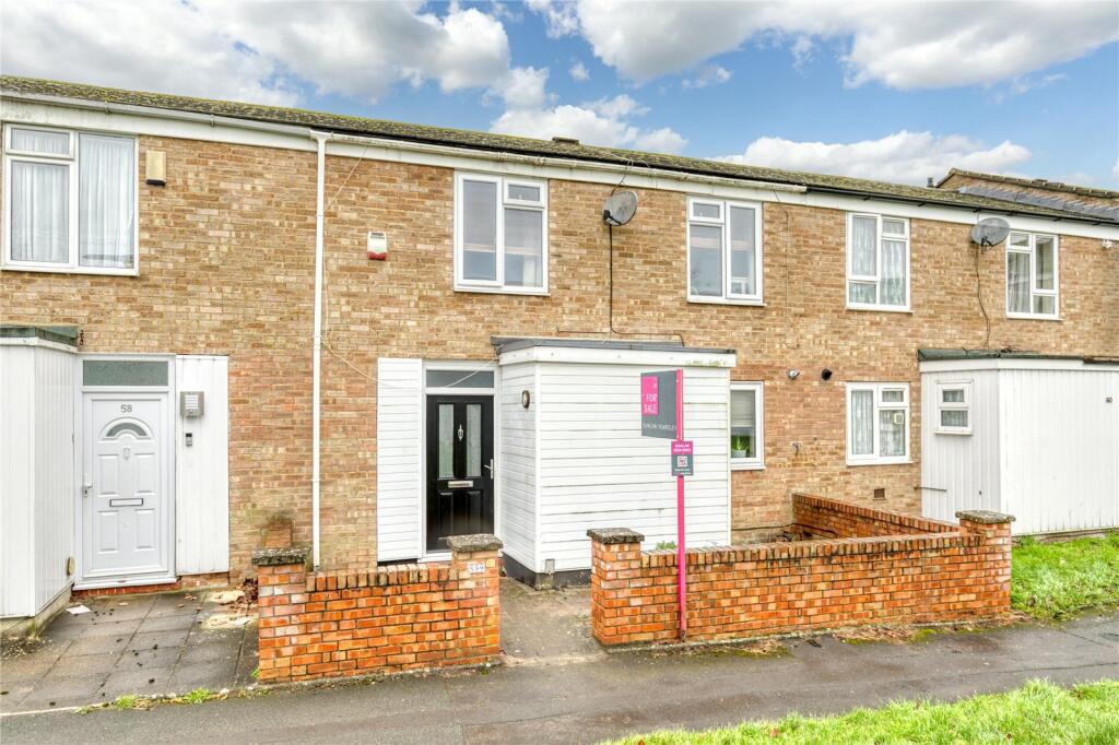3 bedroom terraced house for sale in Underwood, Bracknell, Berkshire, RG12