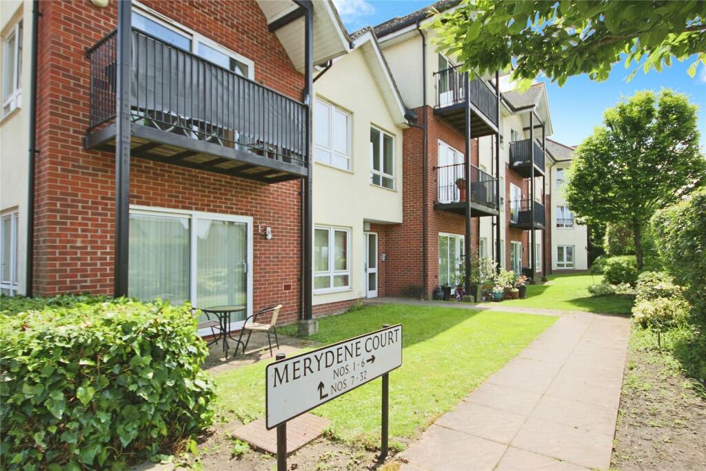 2 bedroom apartment for sale in London Road, Binfield, Bracknell, RG42