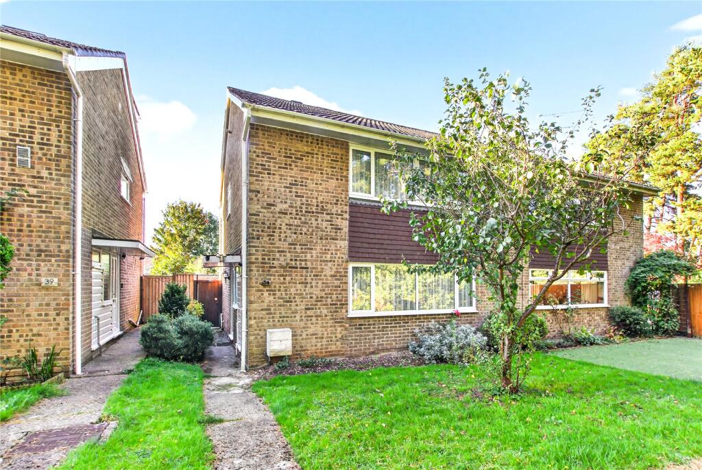 Main image of property: Holland Pines, Bracknell, Berkshire, RG12