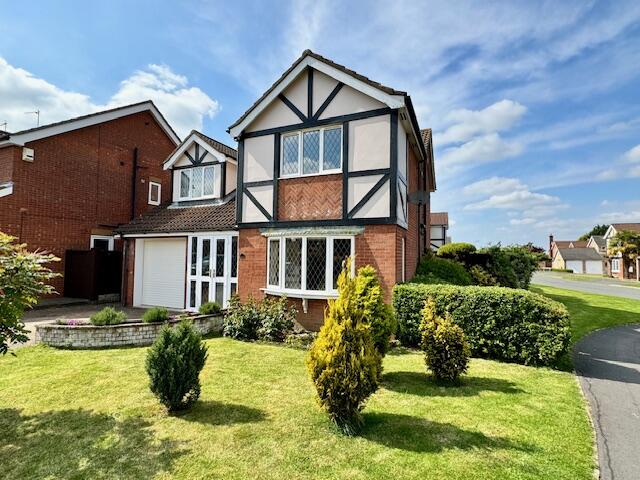Main image of property: 2 Russet Drive Louth LN11 9FD