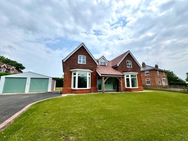 4 bedroom detached house
