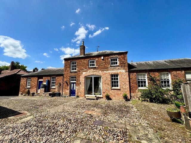 Main image of property: The Mansion Stables 21 Westgate Louth LN11 9YJ