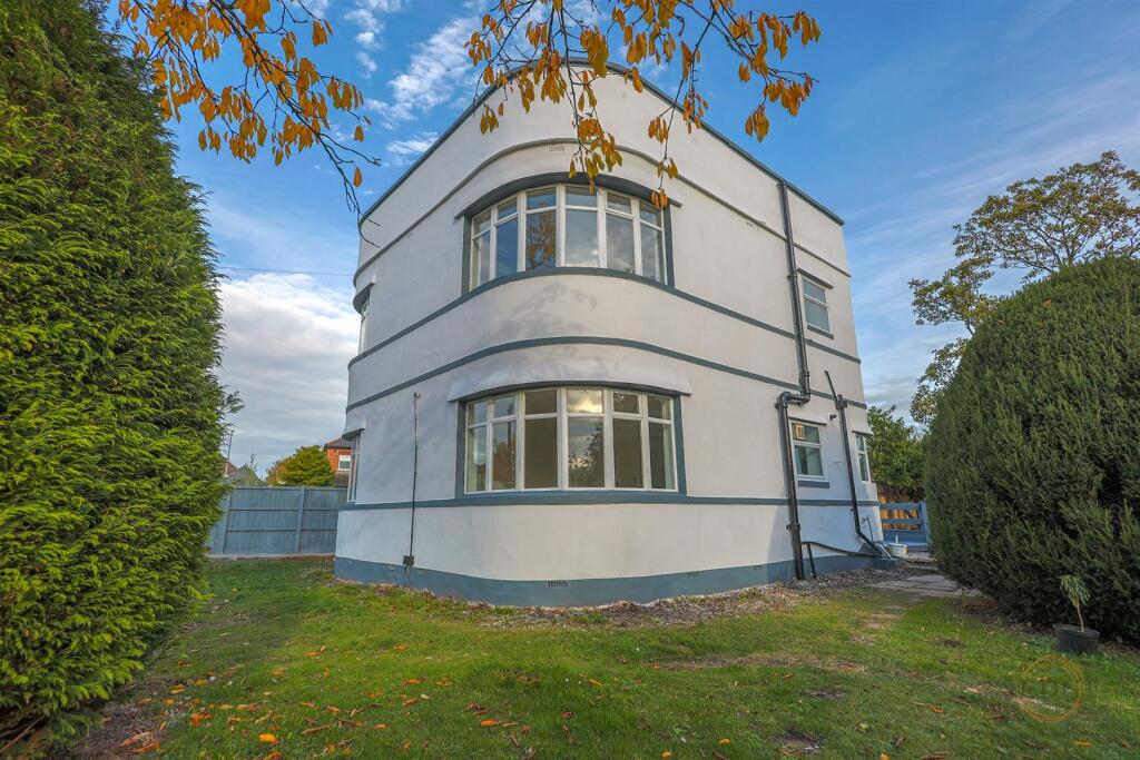 Main image of property: Neville Avenue, Spalding