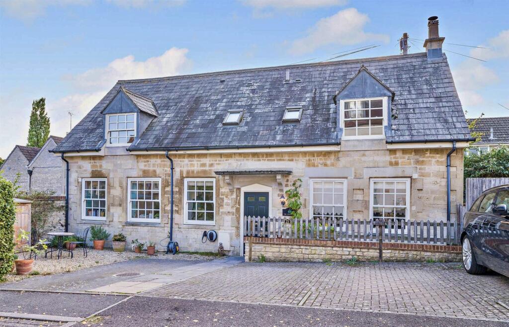 Main image of property: Central Cirencester