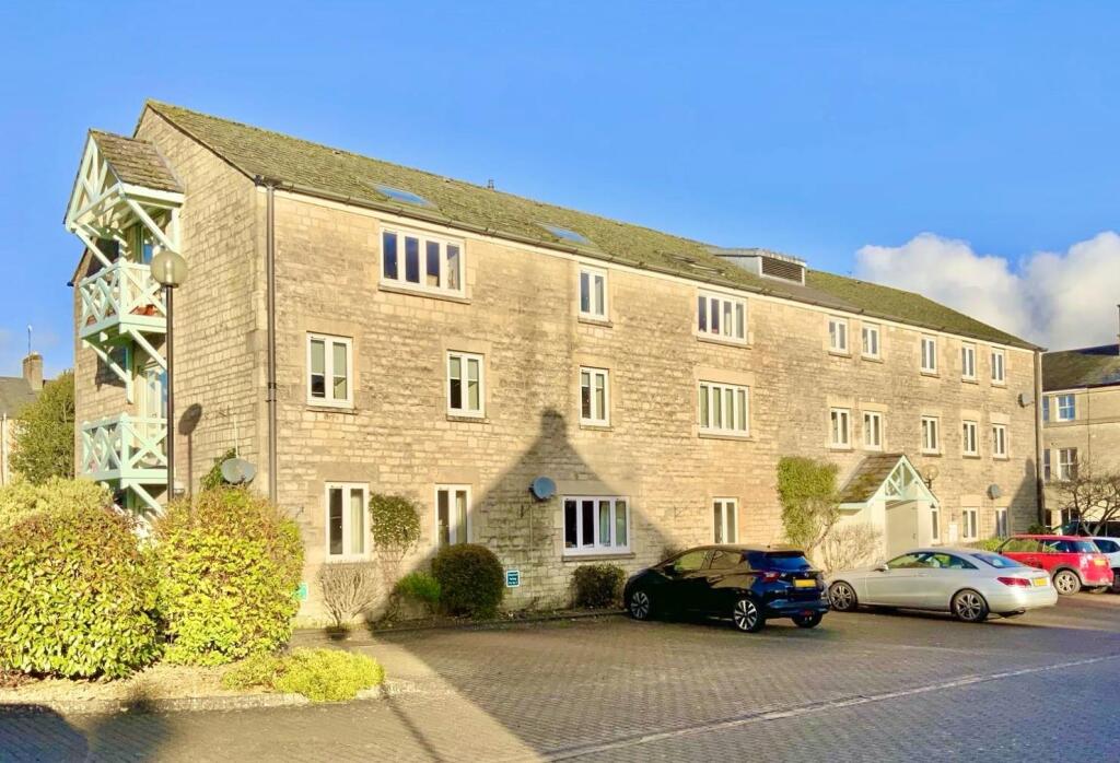 Main image of property: Central Cirencester
