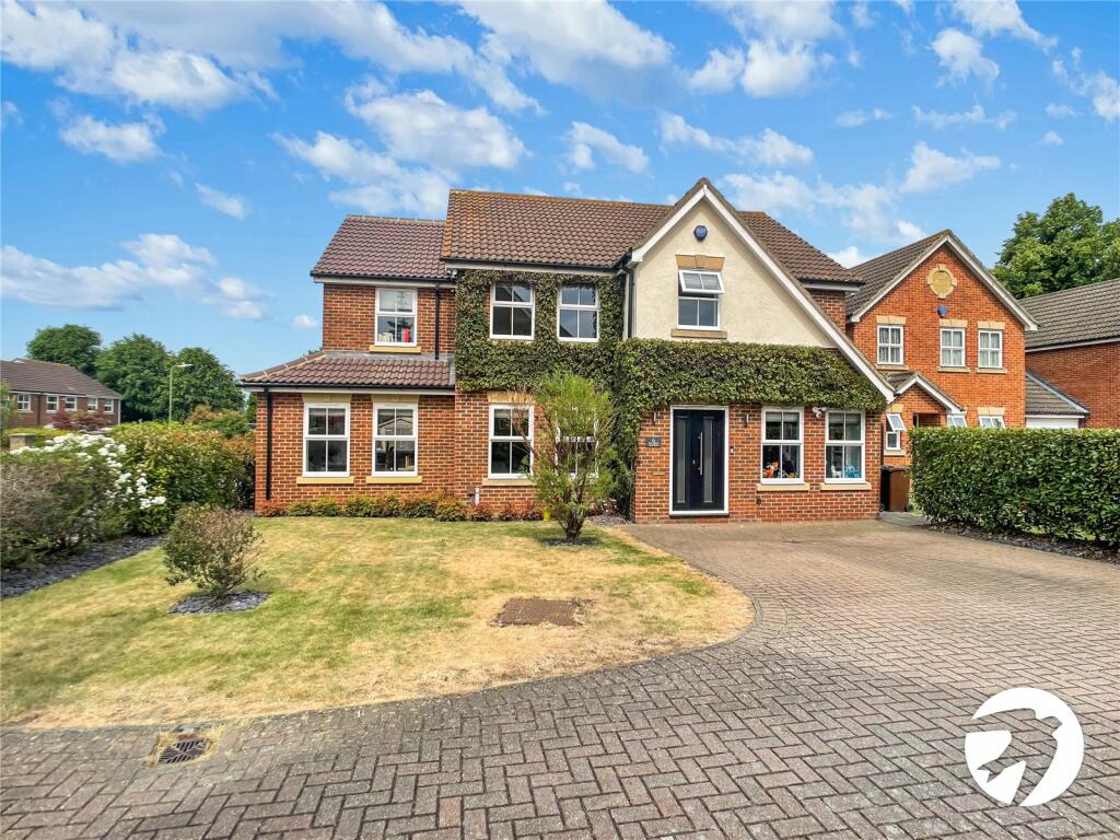 5 bedroom detached house for sale in The Green, Darenth Village Park